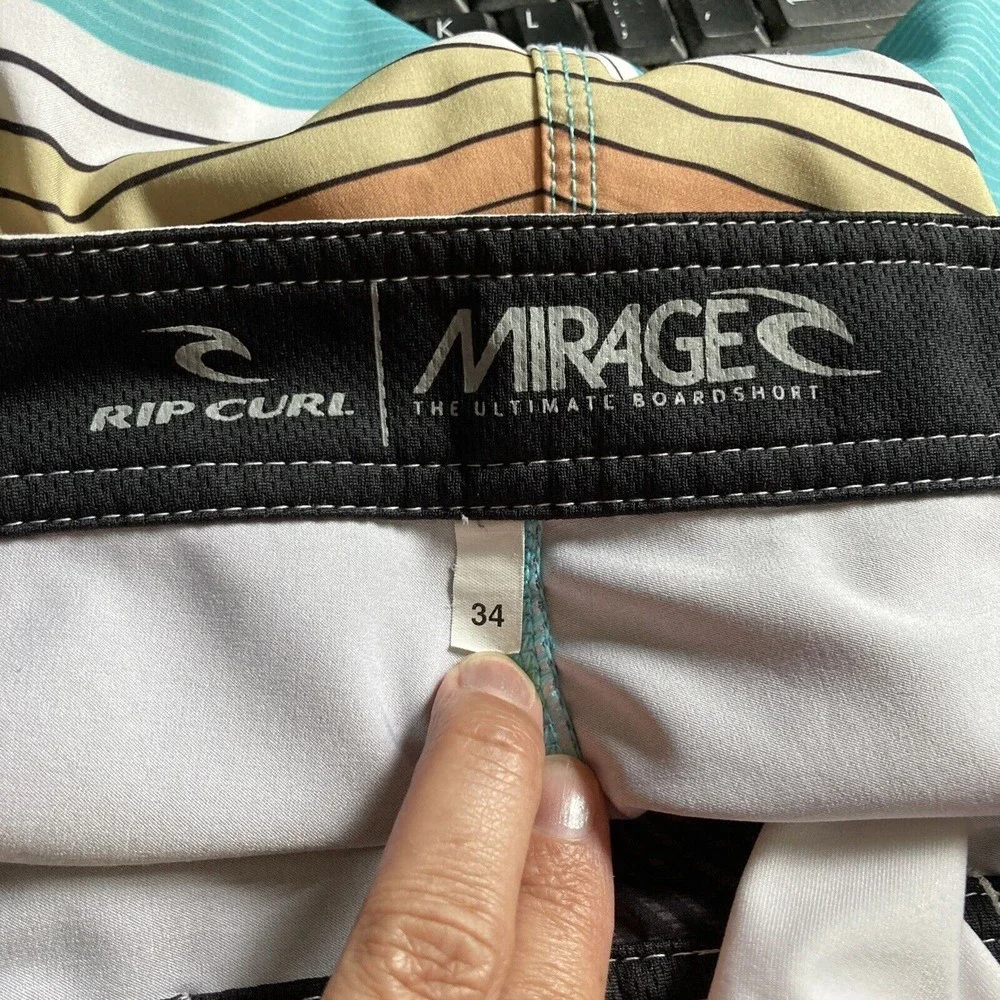 RIP CURL Standard Mirage Setters Boardshorts Striped Shorts Trunks Mens Small
